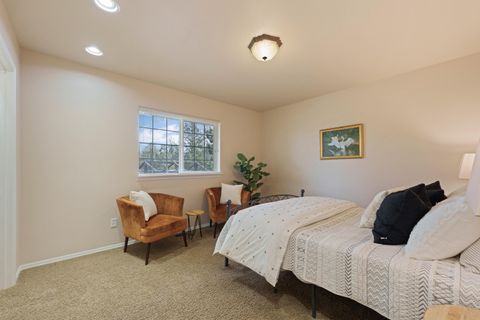 Tiny photo for 4681 SE Adobe Road, Prineville, OR 97754 (MLS # 220217058)