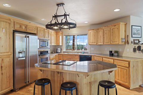 Tiny photo for 4681 SE Adobe Road, Prineville, OR 97754 (MLS # 220217058)