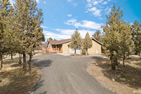 Tiny photo for 4681 SE Adobe Road, Prineville, OR 97754 (MLS # 220217058)