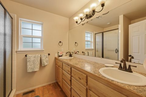 Tiny photo for 4681 SE Adobe Road, Prineville, OR 97754 (MLS # 220217058)