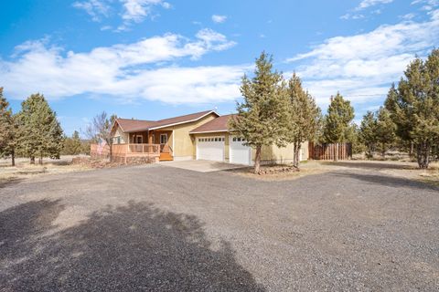 Tiny photo for 4681 SE Adobe Road, Prineville, OR 97754 (MLS # 220217058)