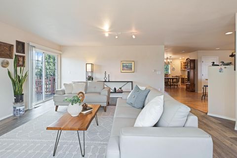 Tiny photo for 4681 SE Adobe Road, Prineville, OR 97754 (MLS # 220217058)