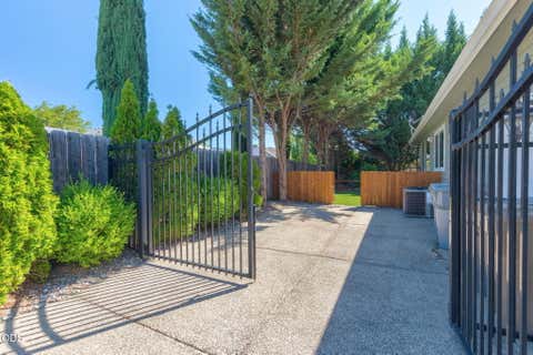 Tiny photo for 109 NW Fall Run Drive, Grants Pass, OR 97526 (MLS # 220227054)