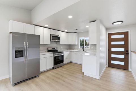 Tiny photo for 8835 Williams Highway, Grants Pass, OR 97527 (MLS # 220220216)