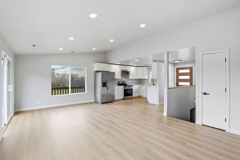 Tiny photo for 8835 Williams Highway, Grants Pass, OR 97527 (MLS # 220220216)