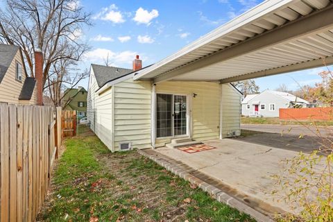 Tiny photo for 703 Mitchell Street, Klamath Falls, OR 97601 (MLS # 220212255)