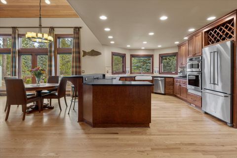 Tiny photo for 58108 Tournament Lane #4, Sunriver, OR 97707 (MLS # 220215426)