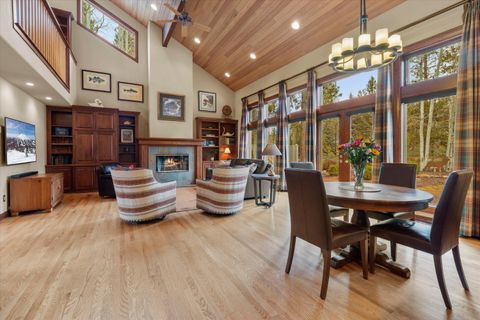 Tiny photo for 58108 Tournament Lane #4, Sunriver, OR 97707 (MLS # 220215426)