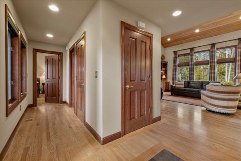 Tiny photo for 58108 Tournament Lane #4, Sunriver, OR 97707 (MLS # 220215426)