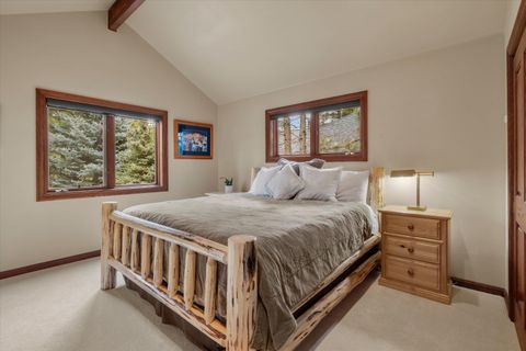 Tiny photo for 58108 Tournament Lane #4, Sunriver, OR 97707 (MLS # 220215426)