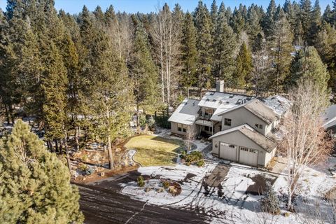 Tiny photo for 58108 Tournament Lane #4, Sunriver, OR 97707 (MLS # 220215426)