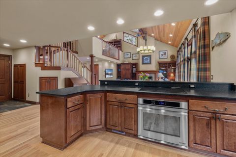 Tiny photo for 58108 Tournament Lane #4, Sunriver, OR 97707 (MLS # 220215426)