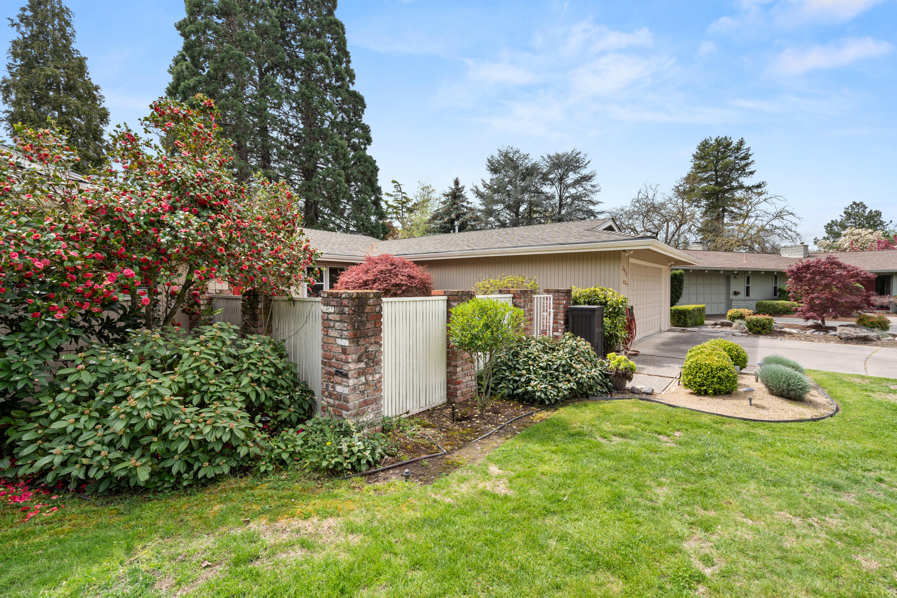 Country Club Meadows Unit No 1 - Residential