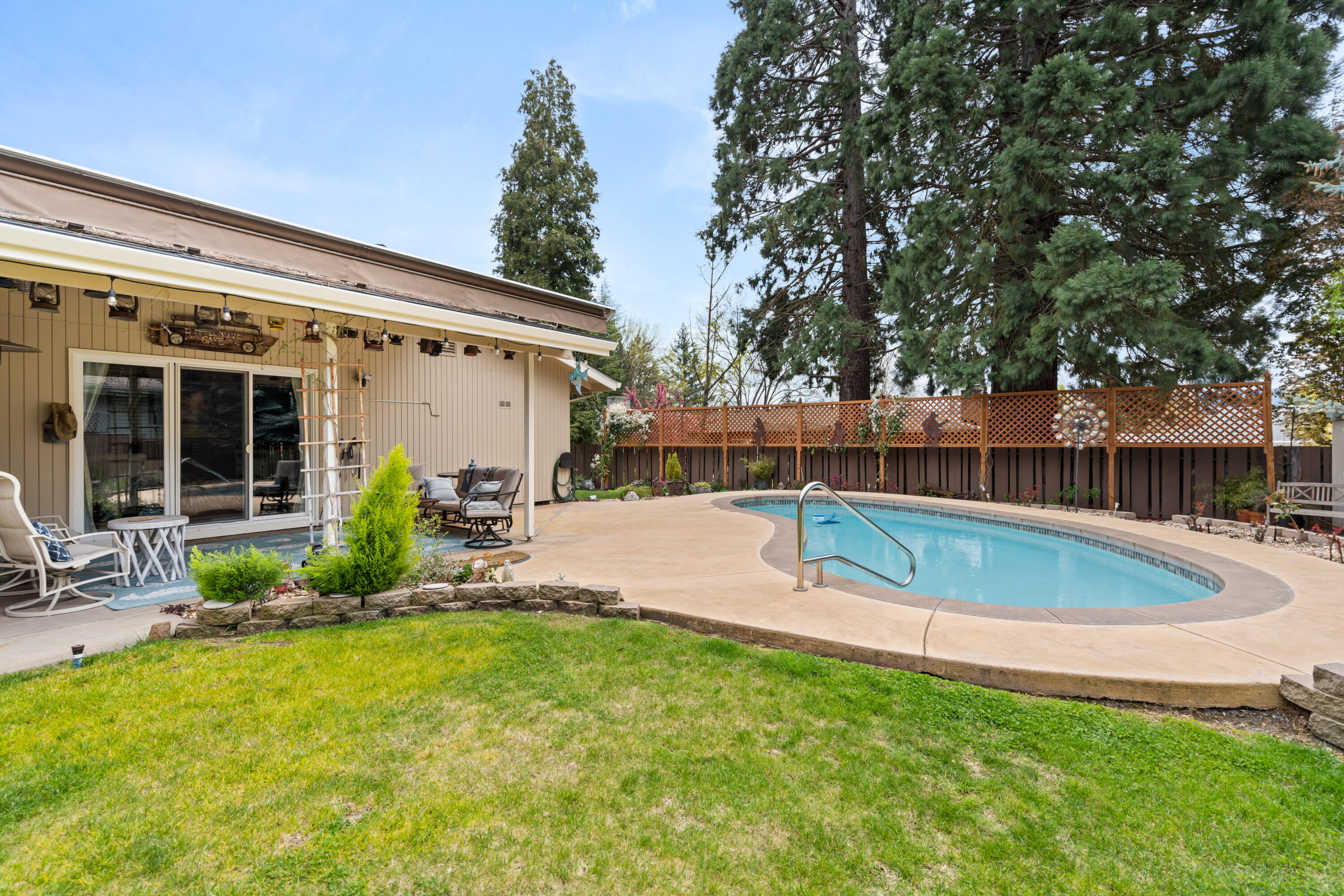 Country Club Meadows Unit No 1 - Residential