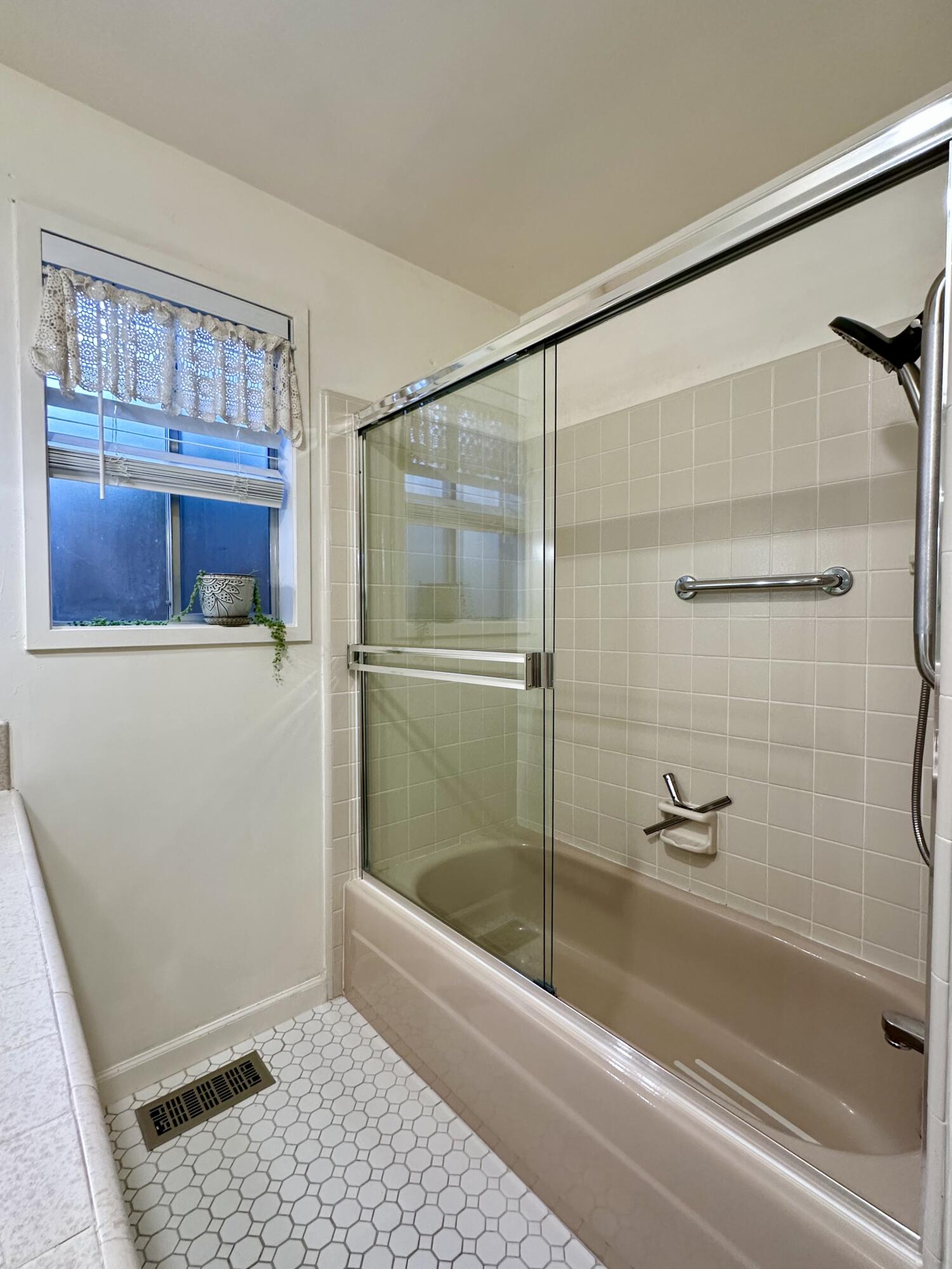 Country Club Meadows Unit No 1 - Residential