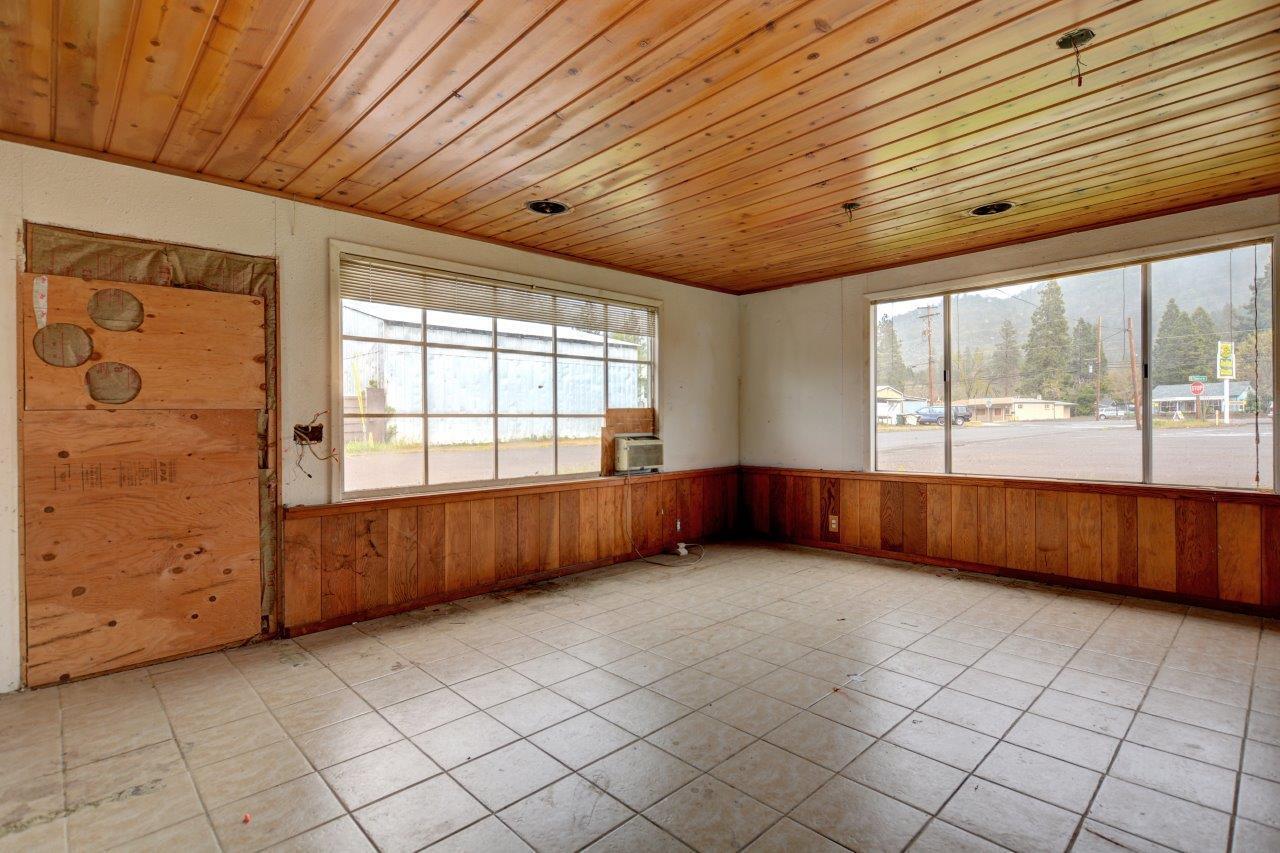 N/A - Commercial Sale