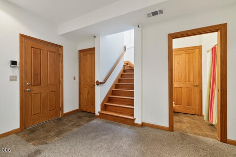 Tiny photo for 6818 Coopers Hawk Road, Klamath Falls, OR 97601 (MLS # 220225909)