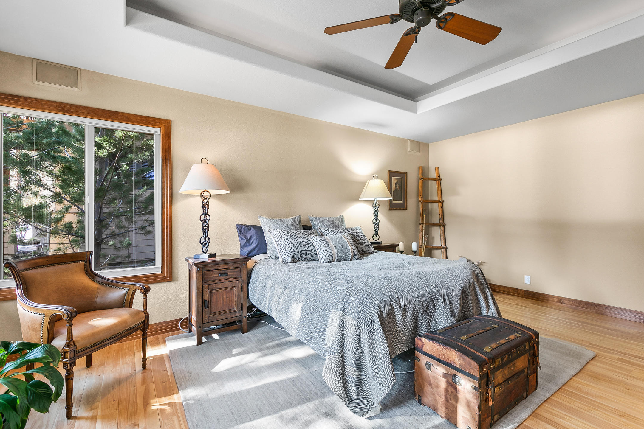 Broken Top - Residential