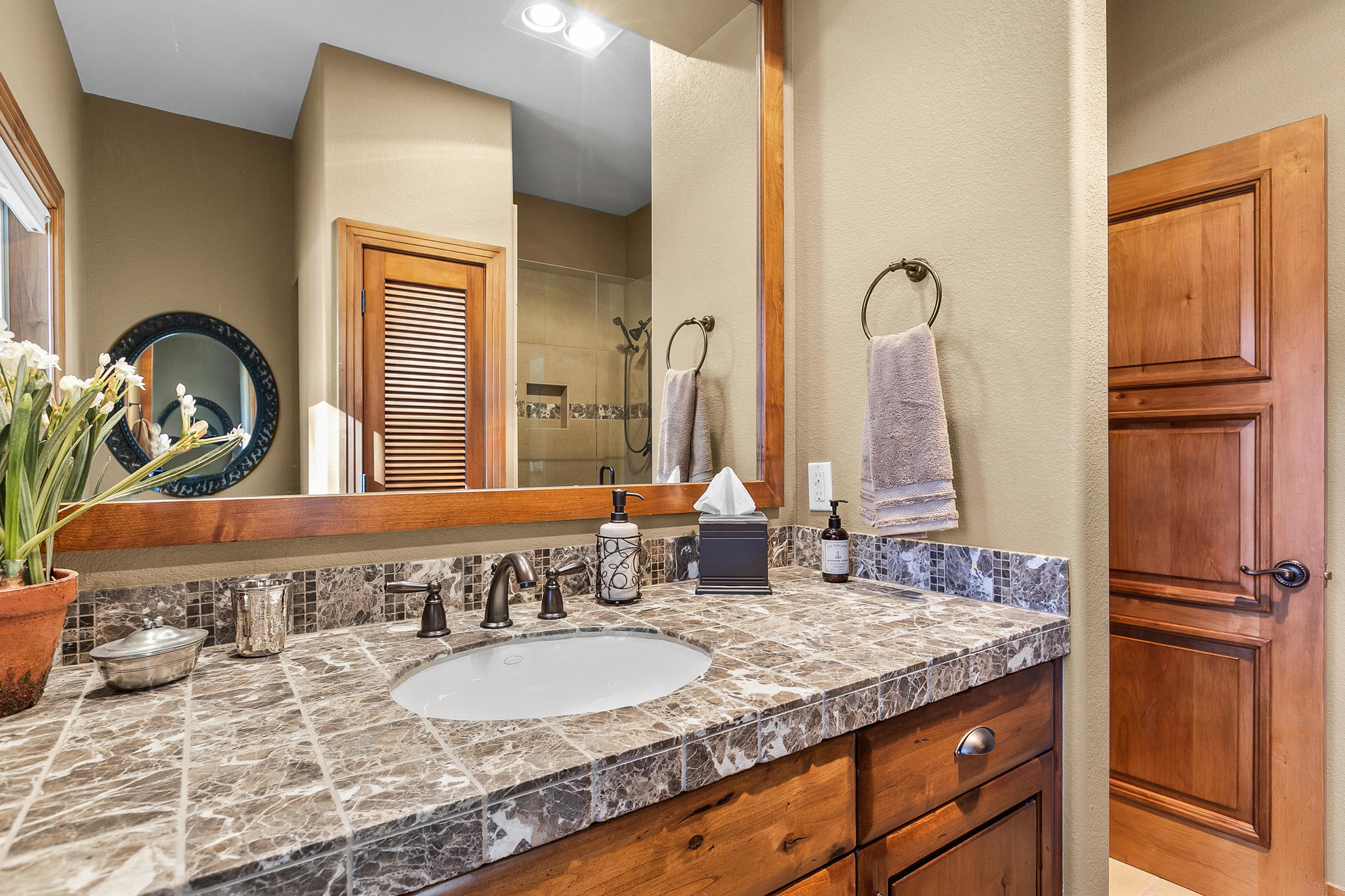 Broken Top - Residential