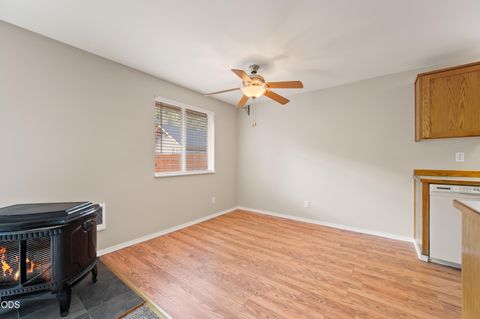 Tiny photo for 1029 SE Algonquian Loop, Prineville, OR 97754 (MLS # 220223055)