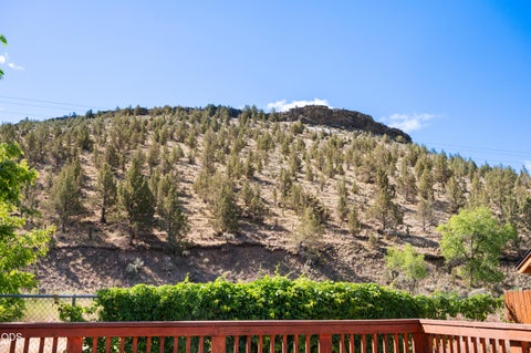 Tiny photo for 1029 SE Algonquian Loop, Prineville, OR 97754 (MLS # 220223055)