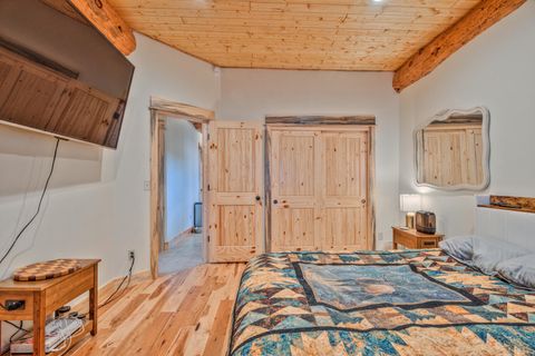 Tiny photo for 16762 Sandy Court, La Pine, OR 97739 (MLS # 220190082)