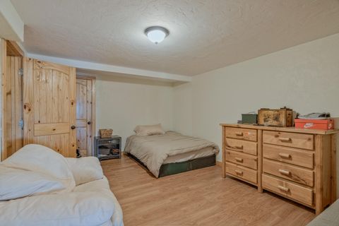 Tiny photo for 16762 Sandy Court, La Pine, OR 97739 (MLS # 220190082)