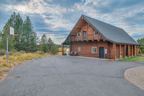 Tiny photo for 16762 Sandy Court, La Pine, OR 97739 (MLS # 220190082)