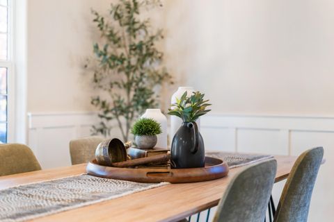 Tiny photo for 2880 NE Rainier Drive, Bend, OR 97701 (MLS # 220211640)