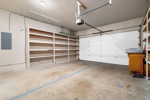 Tiny photo for 2880 NE Rainier Drive, Bend, OR 97701 (MLS # 220211640)