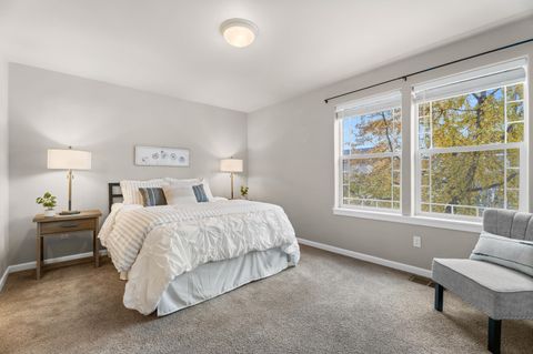 Tiny photo for 2880 NE Rainier Drive, Bend, OR 97701 (MLS # 220211640)