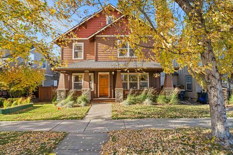 Photo of 2880 NE Rainier Drive, Bend, OR 97701 (MLS # 220211640)