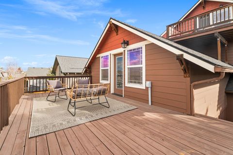 Tiny photo for 2880 NE Rainier Drive, Bend, OR 97701 (MLS # 220211640)