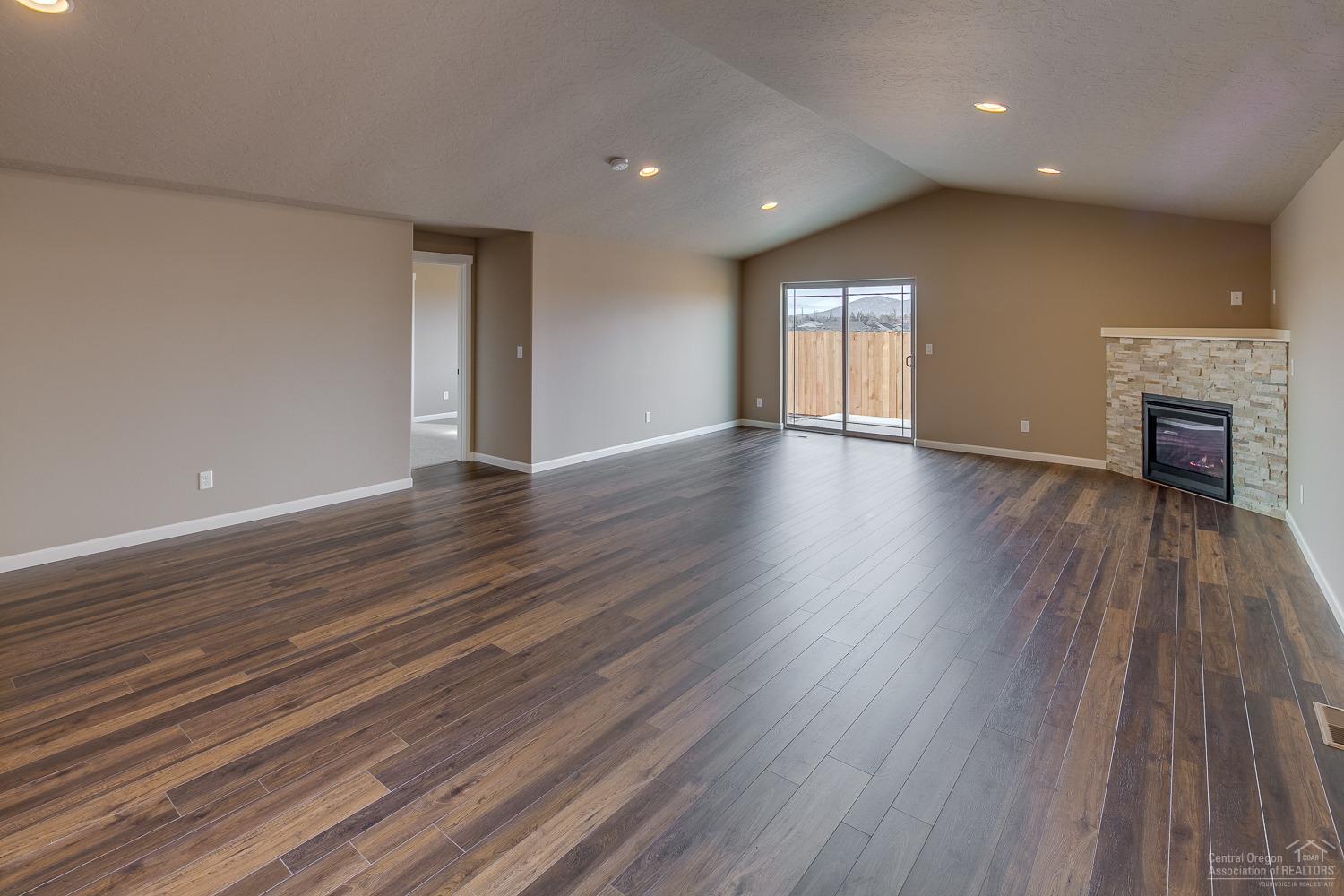 Fieldstone Crossing - Residential