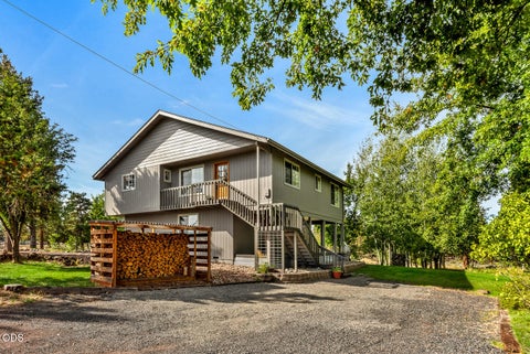 Photo of 64160 Pioneer Loop, Bend, OR 97701 (MLS # 220229055)