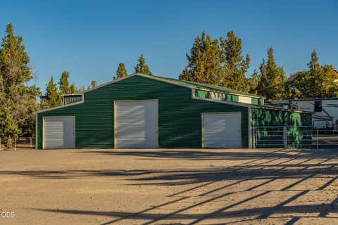 Tiny photo for 17101 SE Hopi Road, Prineville, OR 97754 (MLS # 220224527)