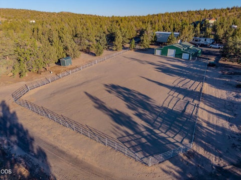 Tiny photo for 17101 SE Hopi Road, Prineville, OR 97754 (MLS # 220224527)