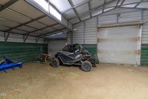 Tiny photo for 17101 SE Hopi Road, Prineville, OR 97754 (MLS # 220224527)