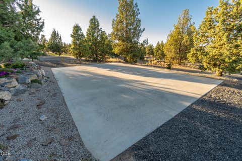Tiny photo for 17101 SE Hopi Road, Prineville, OR 97754 (MLS # 220224527)