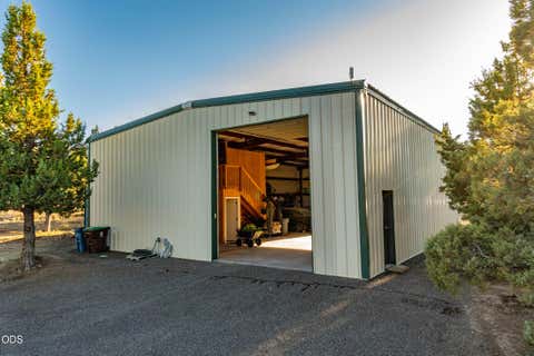 Tiny photo for 17101 SE Hopi Road, Prineville, OR 97754 (MLS # 220224527)