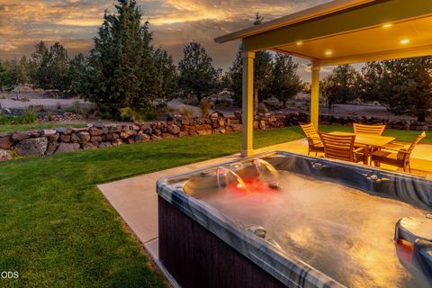 Tiny photo for 17101 SE Hopi Road, Prineville, OR 97754 (MLS # 220224527)