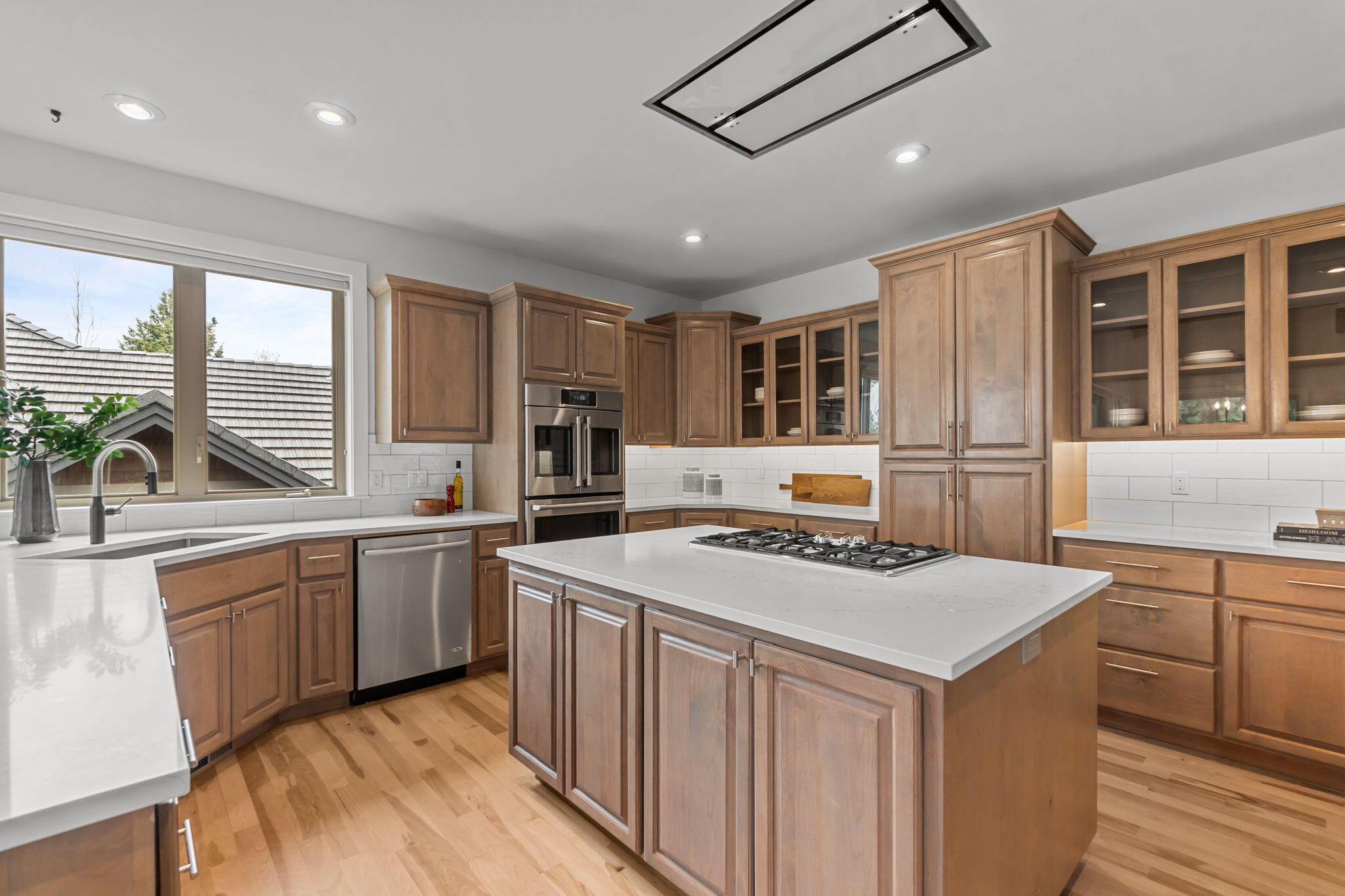 Broken Top - Residential