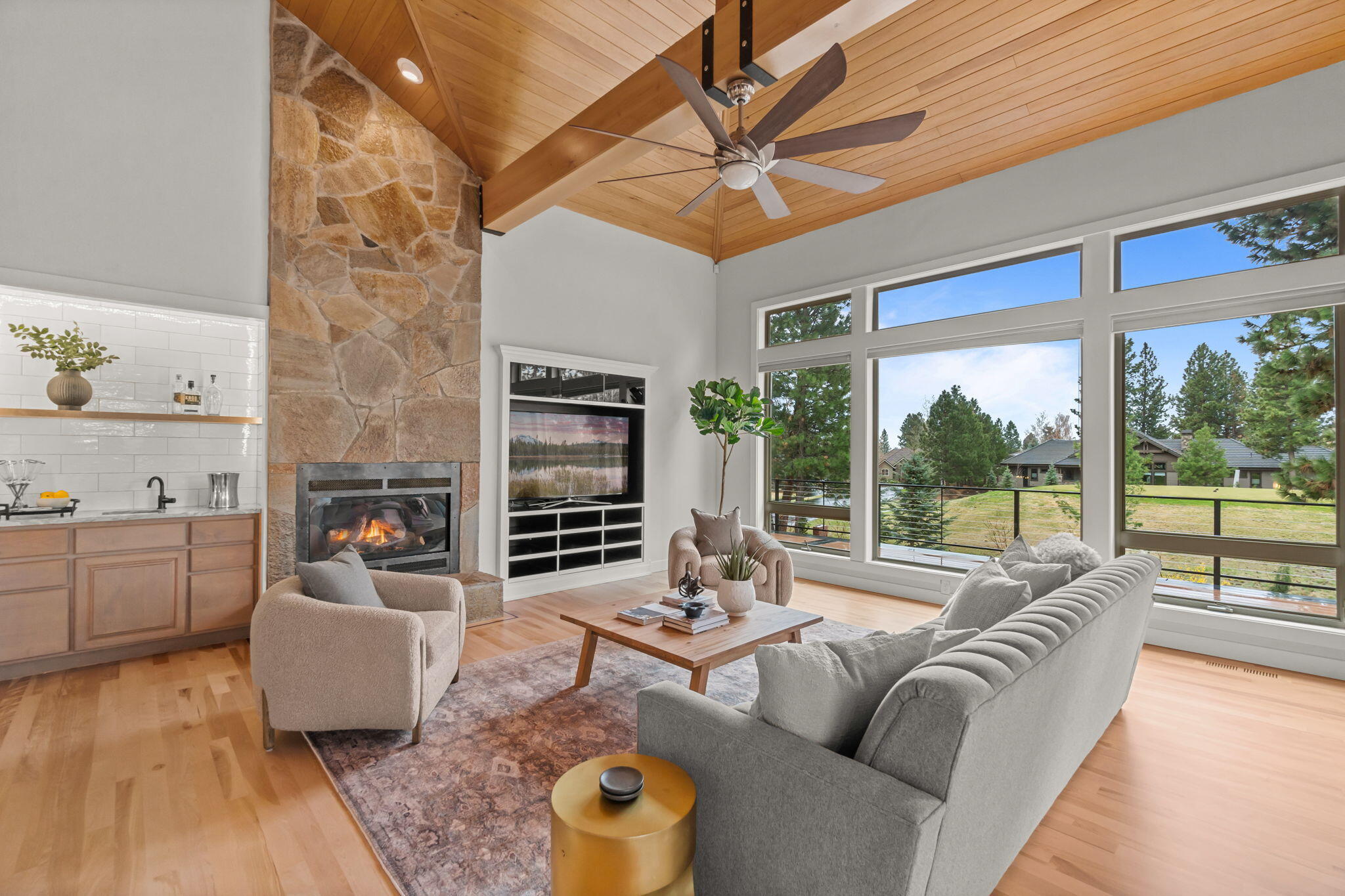 Broken Top - Residential