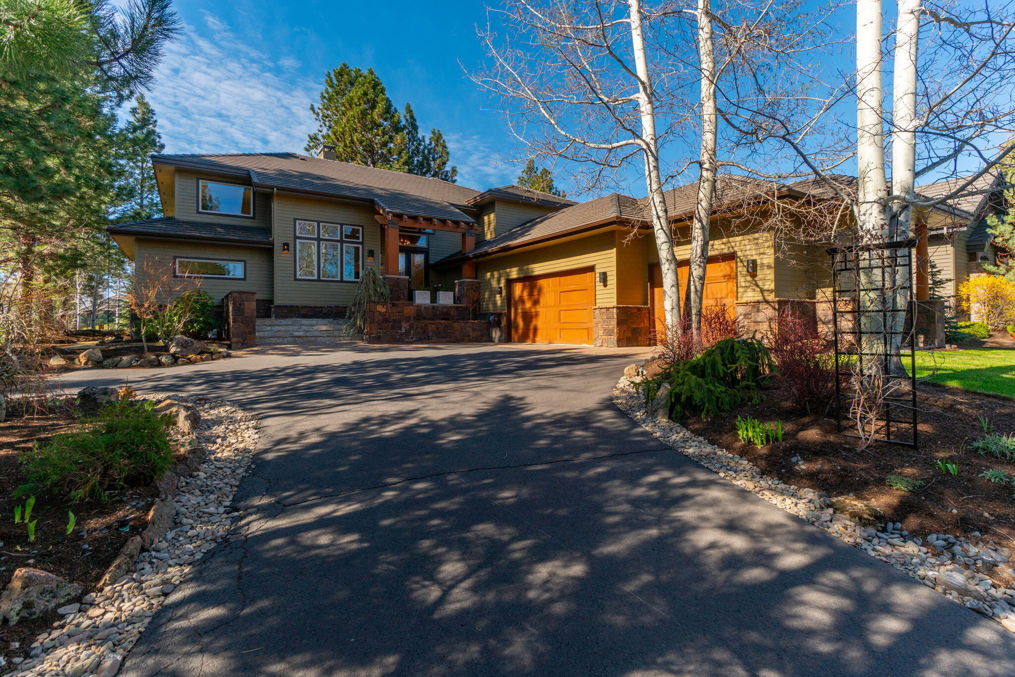 Broken Top - Residential