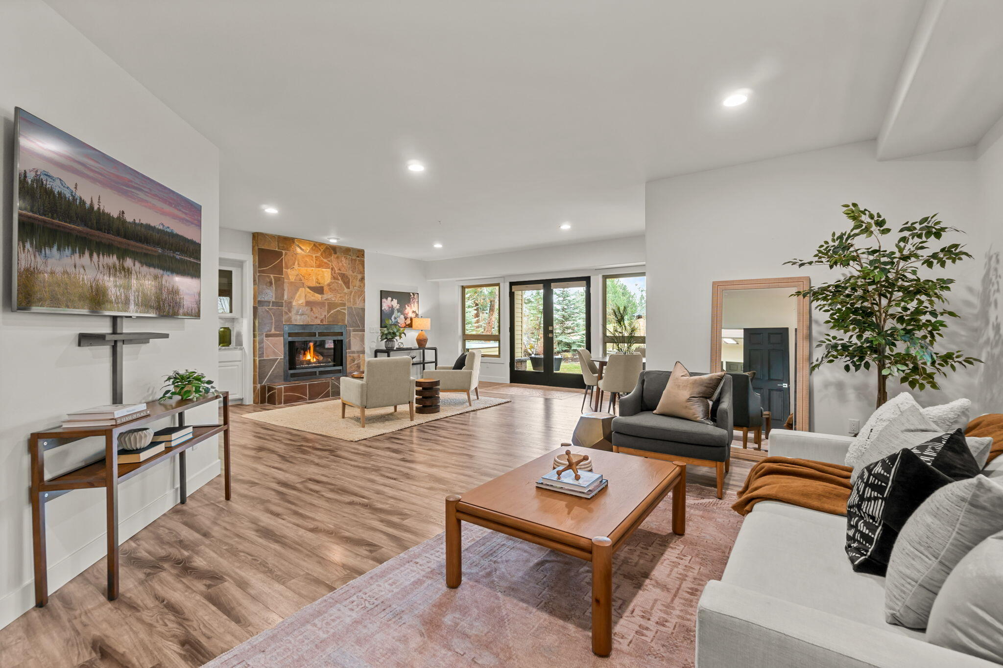 Broken Top - Residential