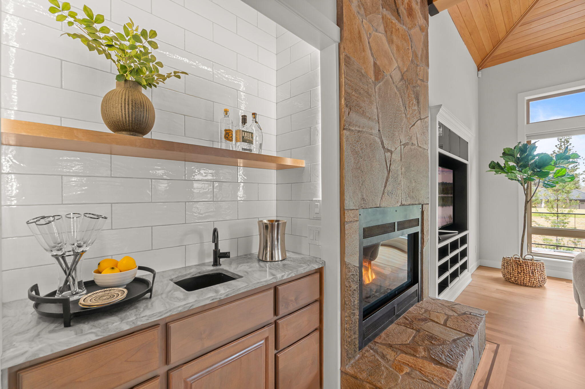 Broken Top - Residential