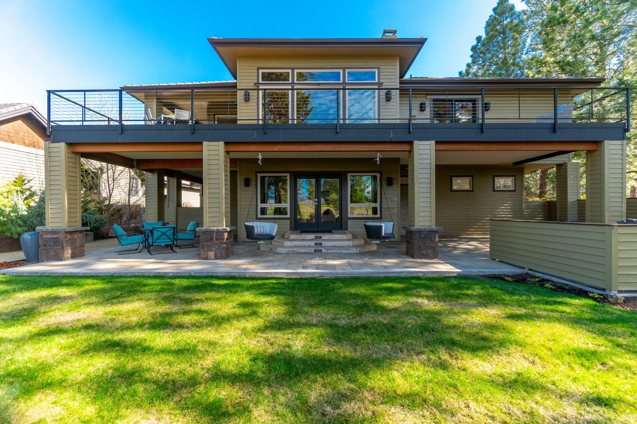 Broken Top - Residential