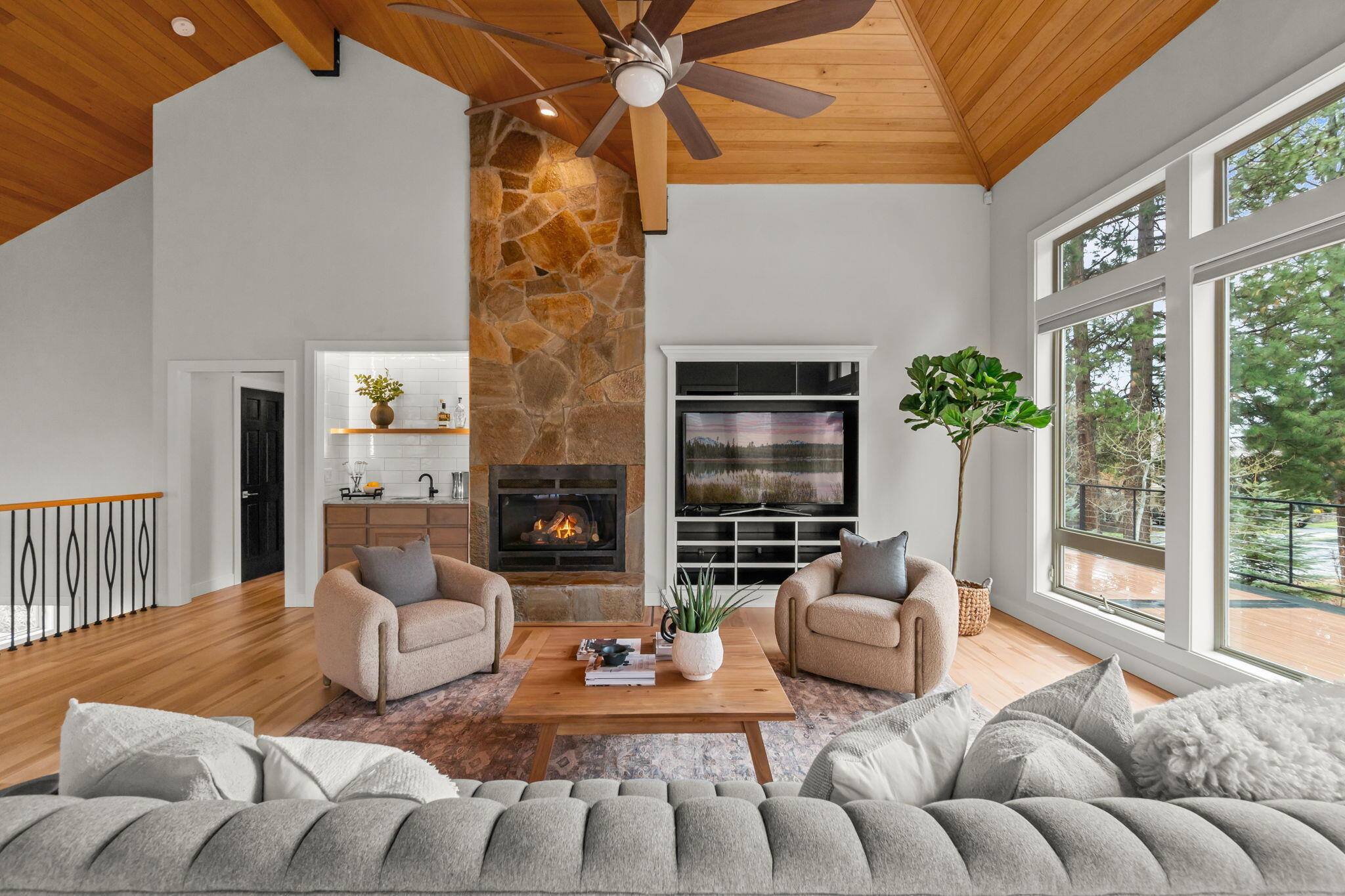 Broken Top - Residential