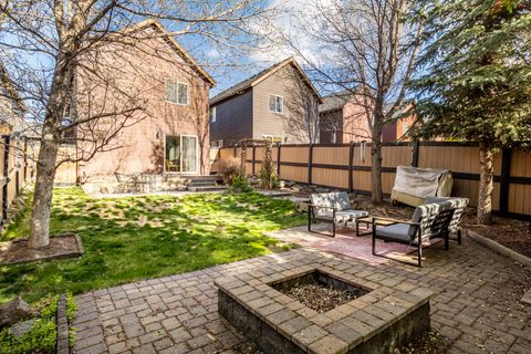Tiny photo for 63137 Britta Street, Bend, OR 97703 (MLS # 220219663)