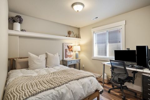 Tiny photo for 63137 Britta Street, Bend, OR 97703 (MLS # 220219663)